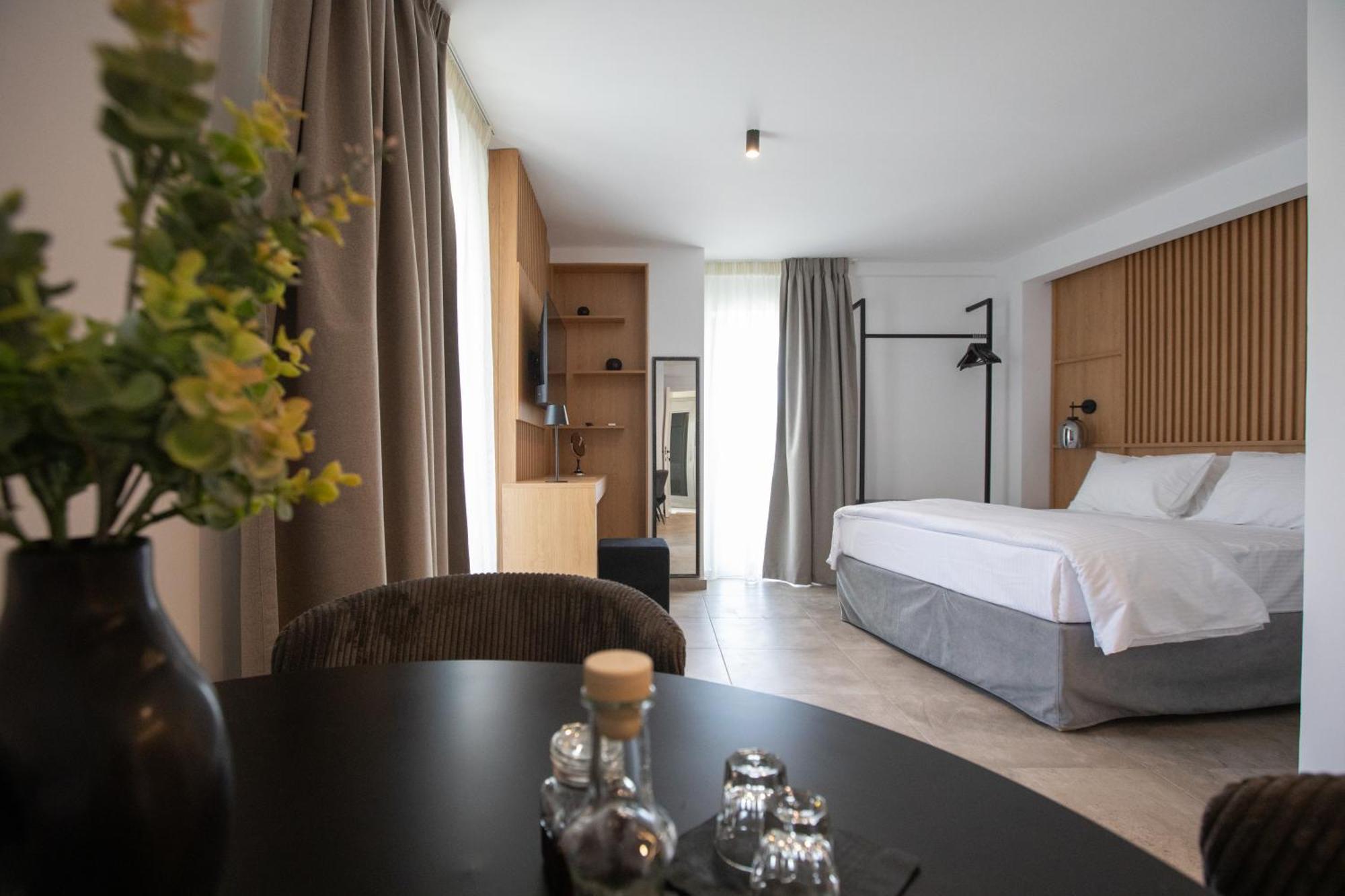 Griffin Suites 伊拉克利翁 外观 照片