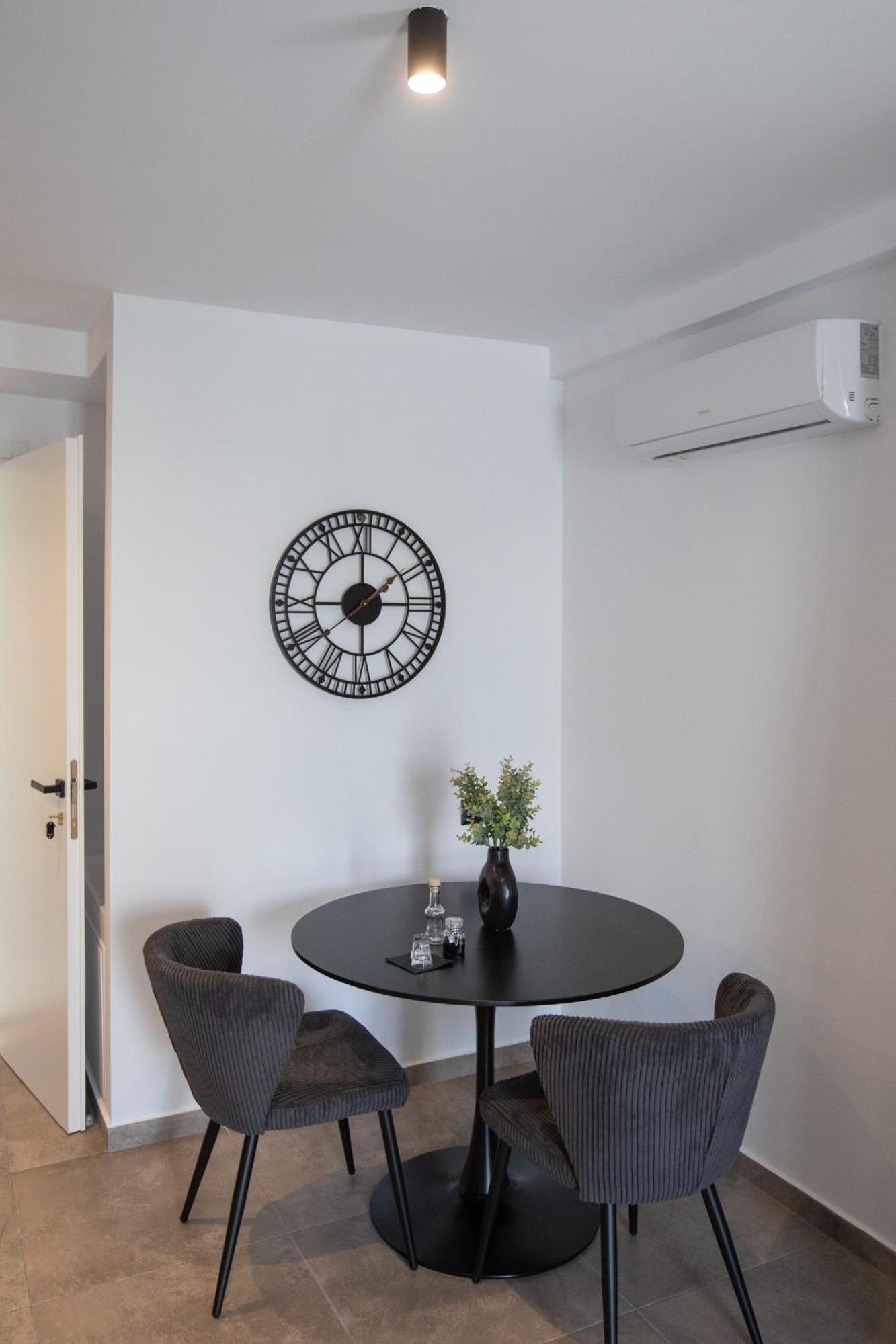 Griffin Suites 伊拉克利翁 外观 照片