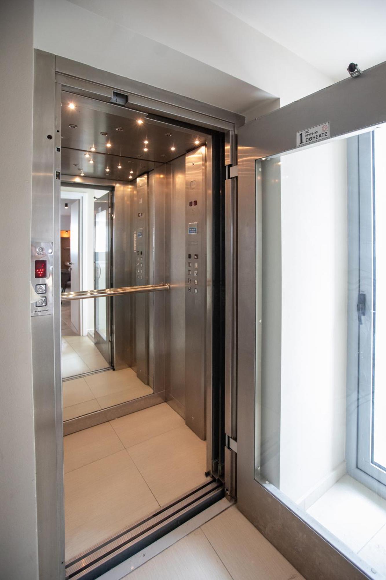 Griffin Suites 伊拉克利翁 外观 照片