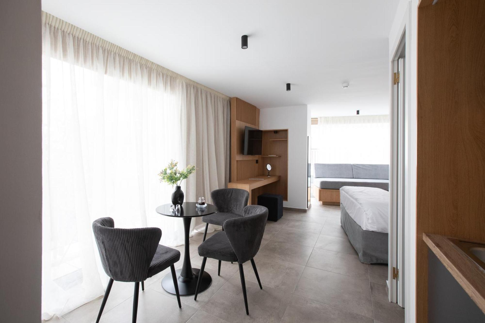 Griffin Suites 伊拉克利翁 外观 照片