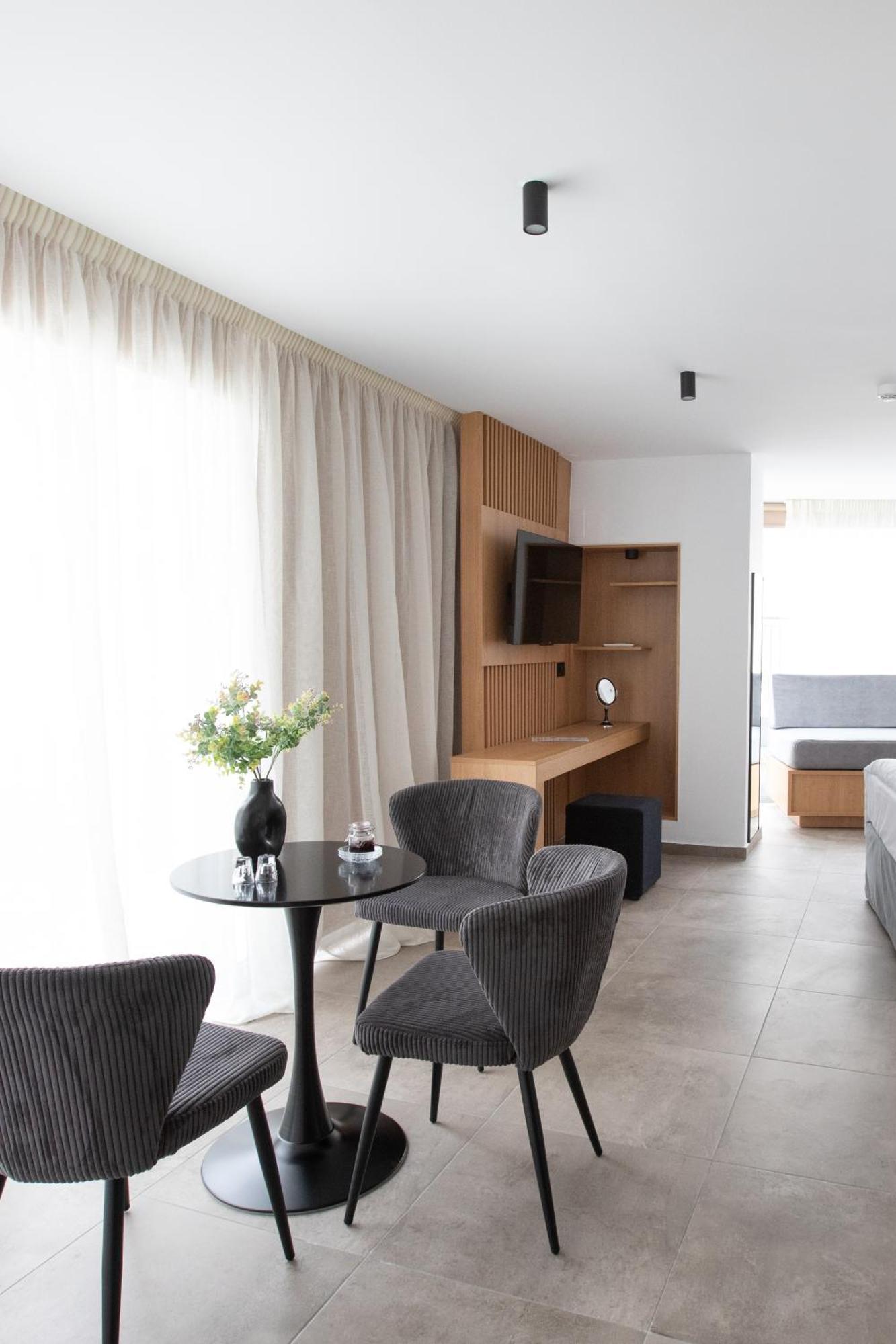 Griffin Suites 伊拉克利翁 外观 照片